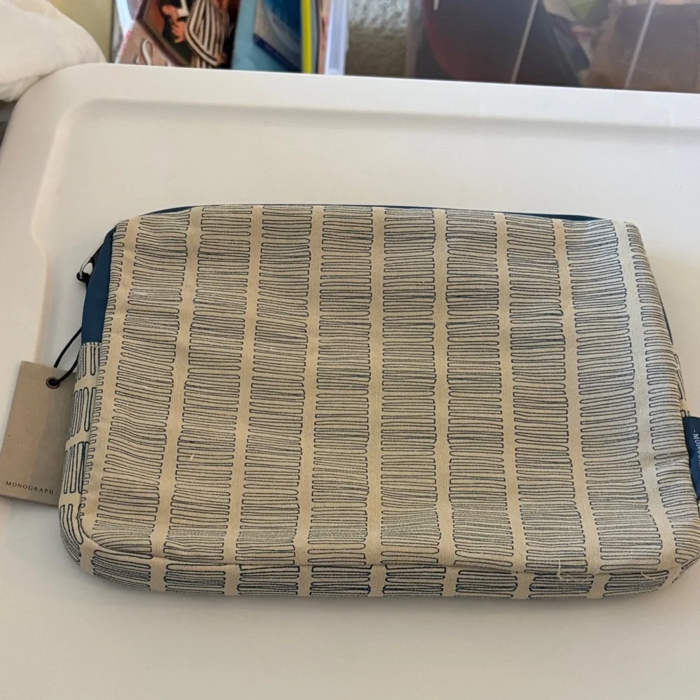 Stylish Blue and Cream Tablet Cover